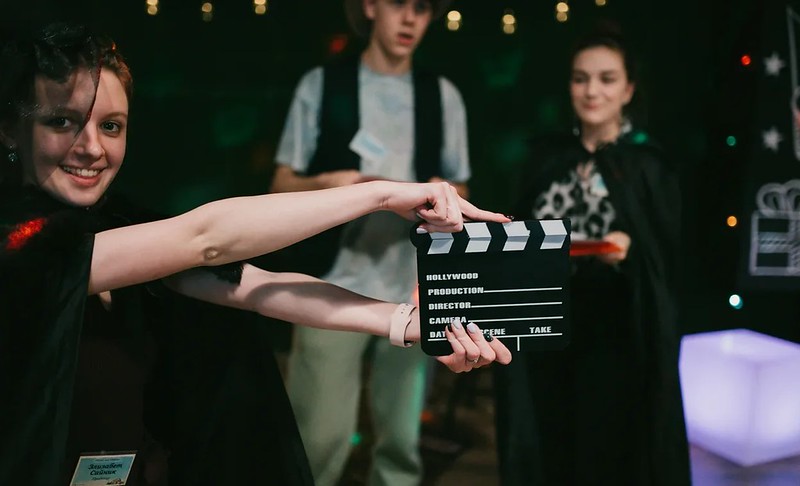 Городские огни и праздничное настроение в Sofia